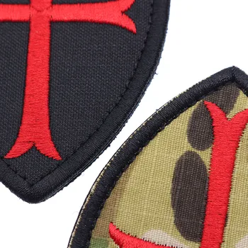 Crucea Templierilor Scut Broderie Insigna Crucea Rosie Tactice De Camuflaj Militar Dungă Insigna Haine Cu Fermoar Inel 7.5 * 6.3 Cm